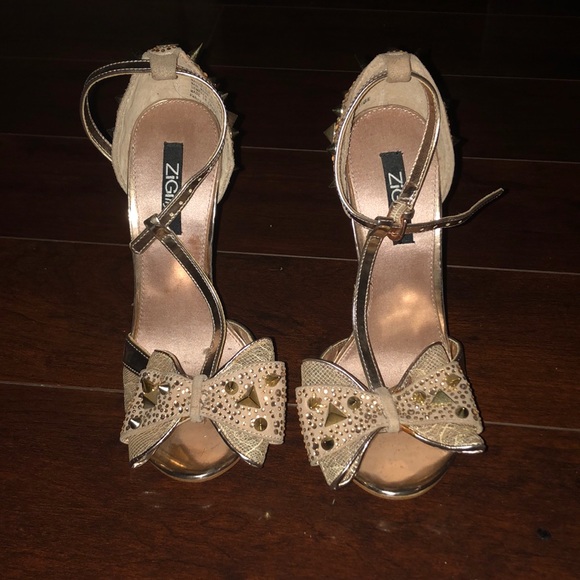 Pink And gold Studded heels - Picture 1 of 6